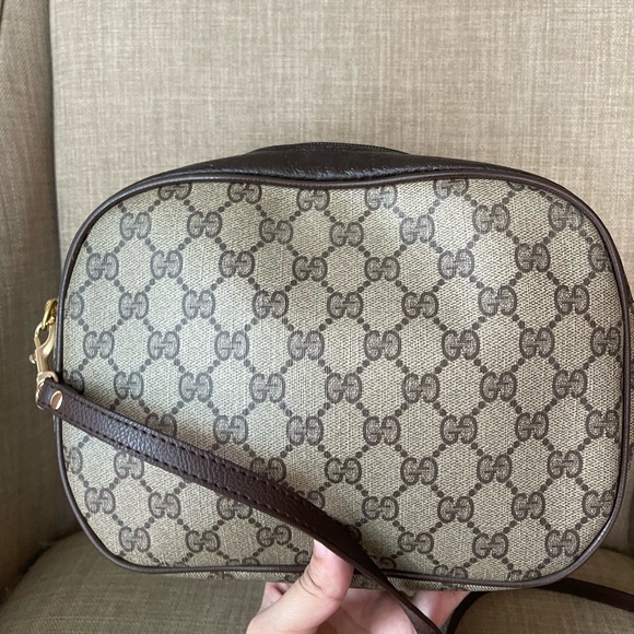 Authentic Gucci vintage web sherry line crossbody bag 156.01.034 (R20) - Picture 4 of 13